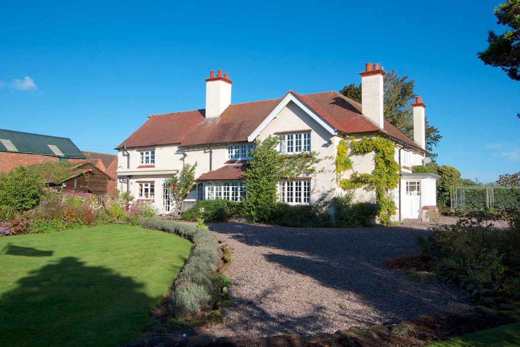 Church Farm B&B Near Telford And Ironbridge Shifnal Exterior foto